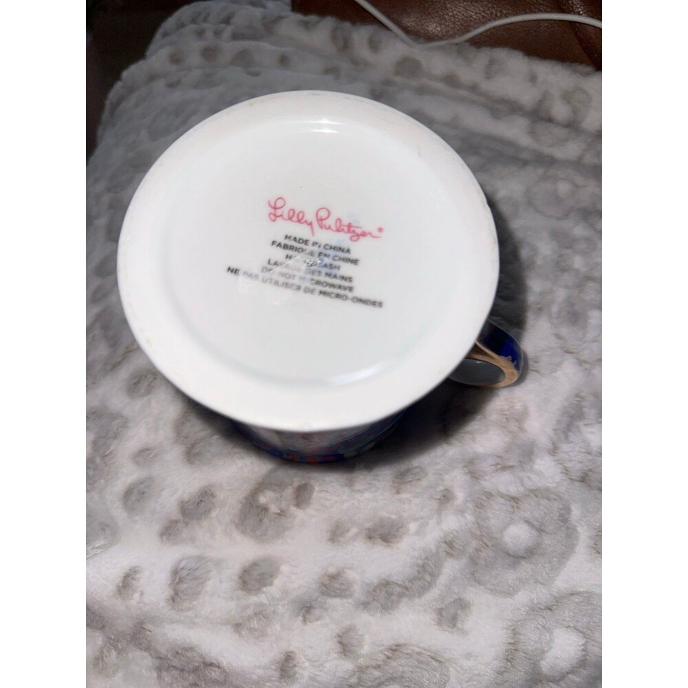 Lilly Pulitzer Mug - Picture 3 of 5